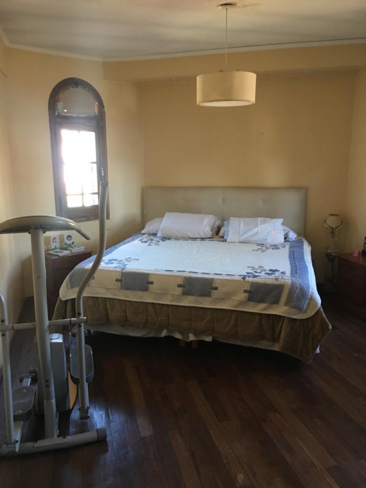 **u$s 110.000.-** - PH TIPO CASA EN TRES NIVELES - IDEAL DOS FAMILIAS - SEGUROLA ESQ. EVA PERON - LANUS OESTE