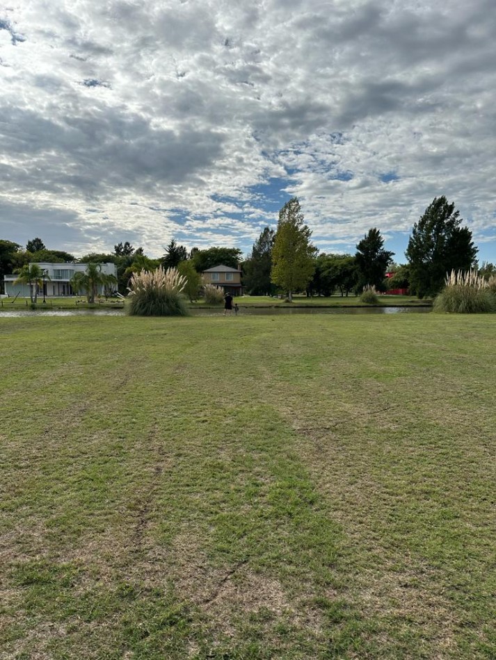 **u$s 29.900.-** - VENTA LOTE 1.150 M2 C/ESCRITURA - LOTE 66 - POSADA DE LOS LAGOS CLUB DE CAMPO - BRANDSEN - (FRENTE HARAS DEL SUR I) 
