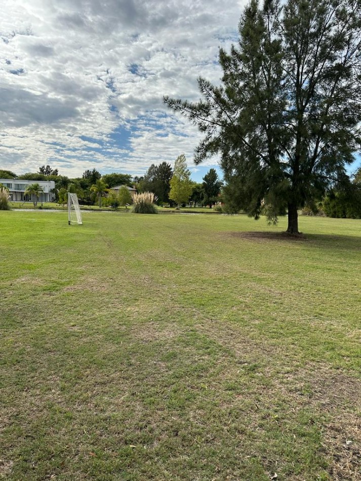 **u$s 29.900.-** - VENTA LOTE 1.150 M2 C/ESCRITURA - LOTE 66 - POSADA DE LOS LAGOS CLUB DE CAMPO - BRANDSEN - (FRENTE HARAS DEL SUR I) 