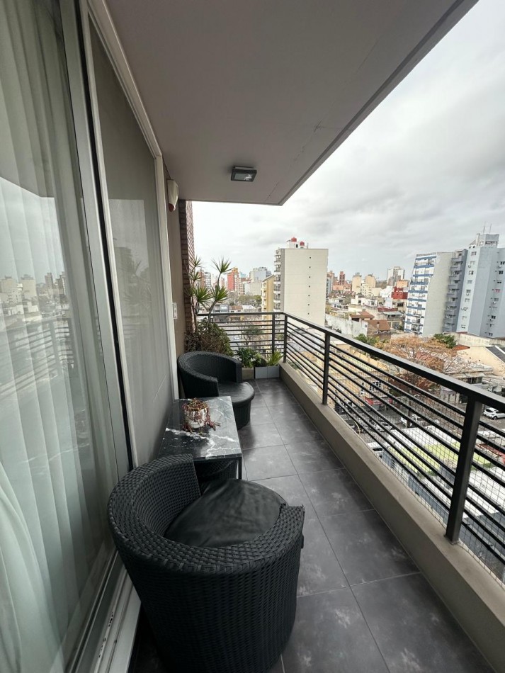**u$s 155.000.-** - IMPECABLE DEPARTAMENTO DE 3 AMB. AL FRENTE C/COCHERA (Muy Amplia) - PISO ALTO CON PALIER PRIVADO - CARLOS GARDEL AL 100