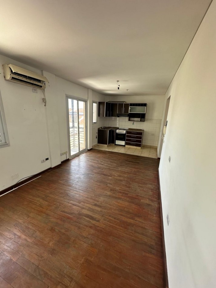**u$s 39.000.-** - MONOAMBIENTE EN VENTA - Av. GALICIA AL 300 - AVELLANEDA