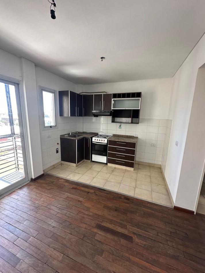 **u$s 39.000.-** - MONOAMBIENTE EN VENTA - Av. GALICIA AL 300 - AVELLANEDA