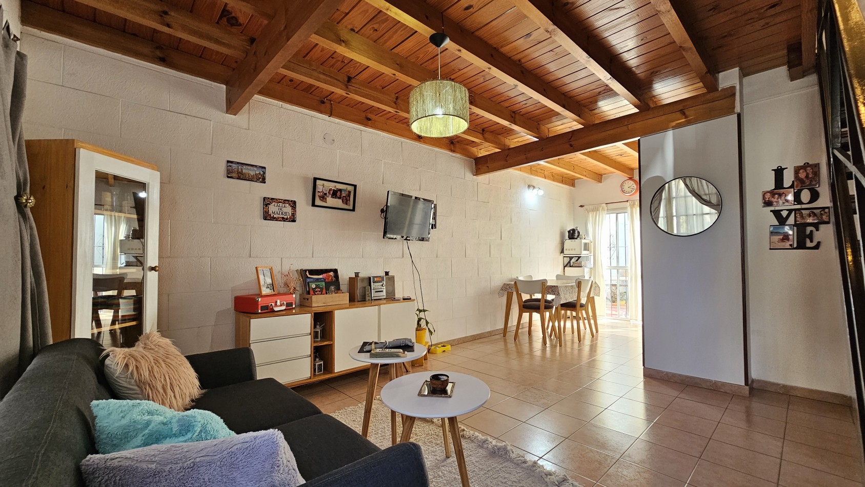 **64.900.-** - APTO CREDITO - DUPLEX DE 3 AMB. CON COCHERA y PATIO - Padilla 300 - Gerli