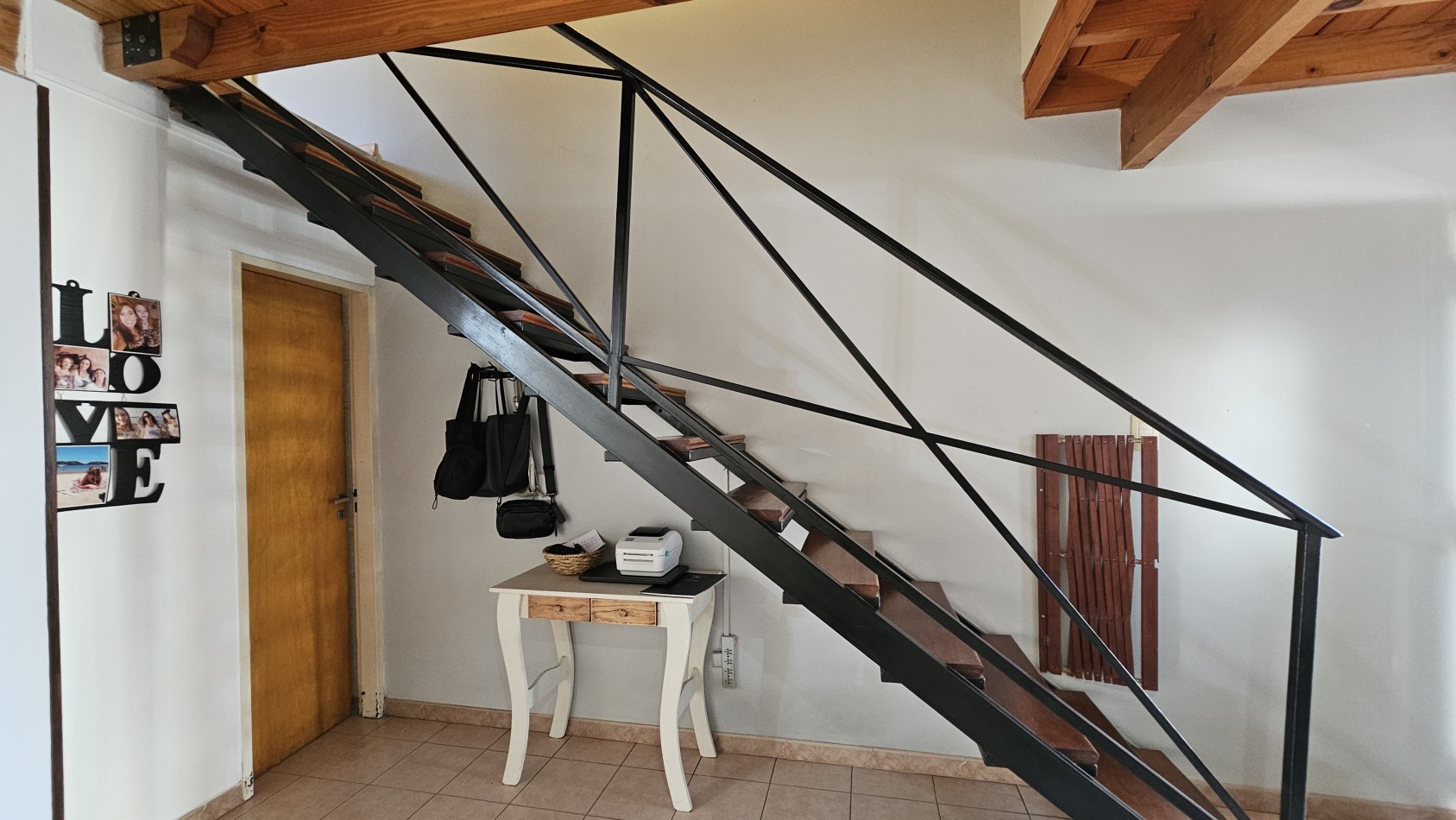 **64.900.-** - APTO CREDITO - DUPLEX DE 3 AMB. CON COCHERA y PATIO - Padilla 300 - Gerli