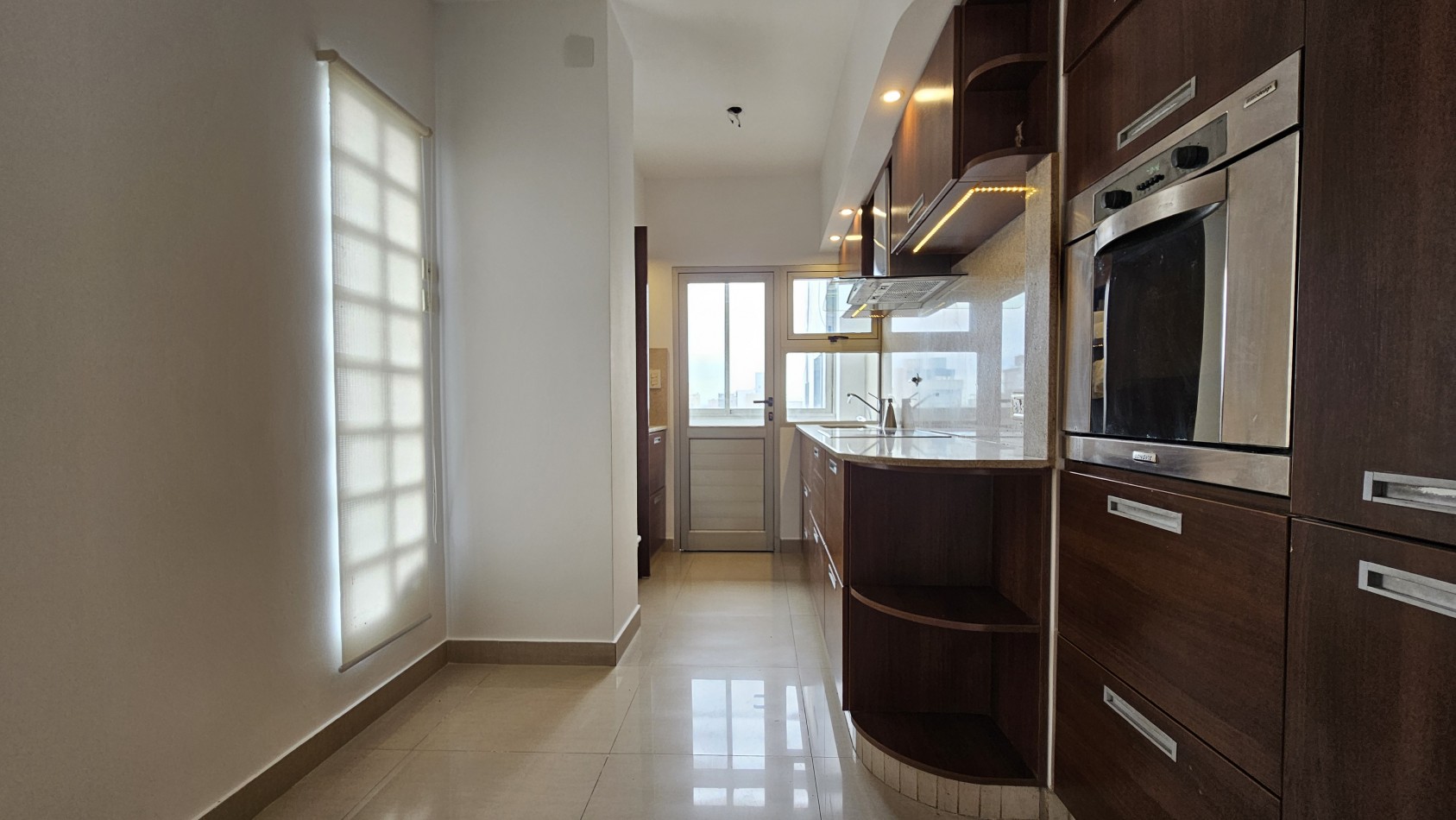 **U$S 137.000** Dpto. 3 amb. C/balcon en venta - M. Brin 2800 - LANUS CENTRO