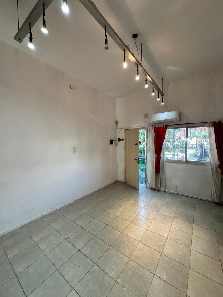 **u$s 45.000.-** PH AL FRENTE EN PLANTA BAJA 2 AMB. CON PATIO - Av. San Martin 2900 - Lanus