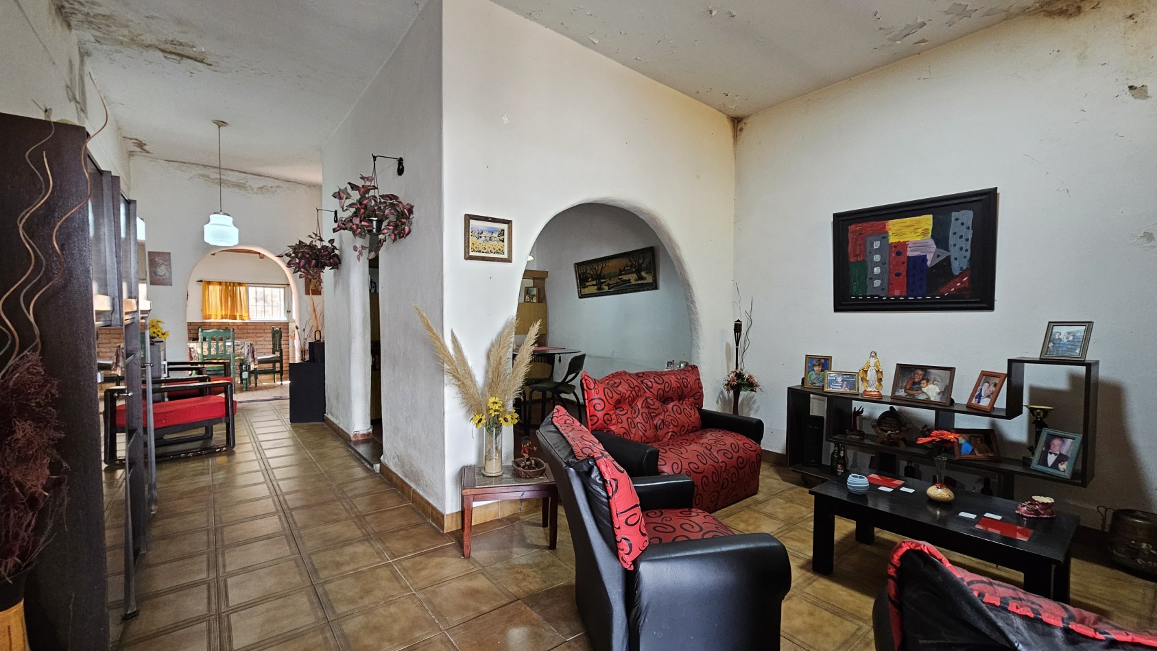 **u$s 85.000.-** - CASA 3 AMB. C/GARAGE, PATIO y TERRAZA S/LOTE PROPIO 8,66x17 mtrs Aprox - MENDOZA 1300 
