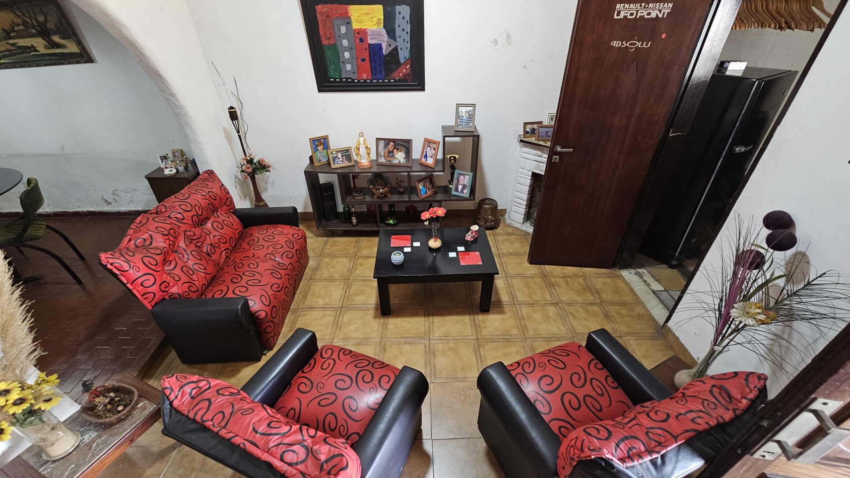 **u$s 85.000.-** - CASA 3 AMB. C/GARAGE, PATIO y TERRAZA S/LOTE PROPIO 8,66x17 mtrs Aprox - MENDOZA 1300 