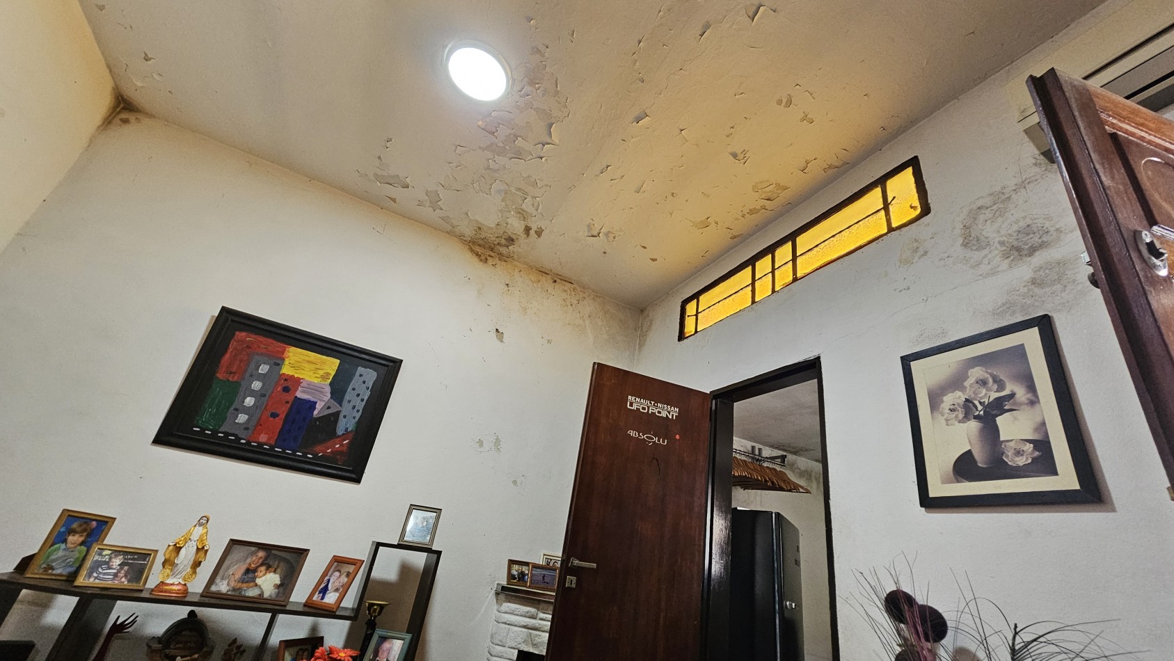 **u$s 85.000.-** - CASA 3 AMB. C/GARAGE, PATIO y TERRAZA S/LOTE PROPIO 8,66x17 mtrs Aprox - MENDOZA 1300 