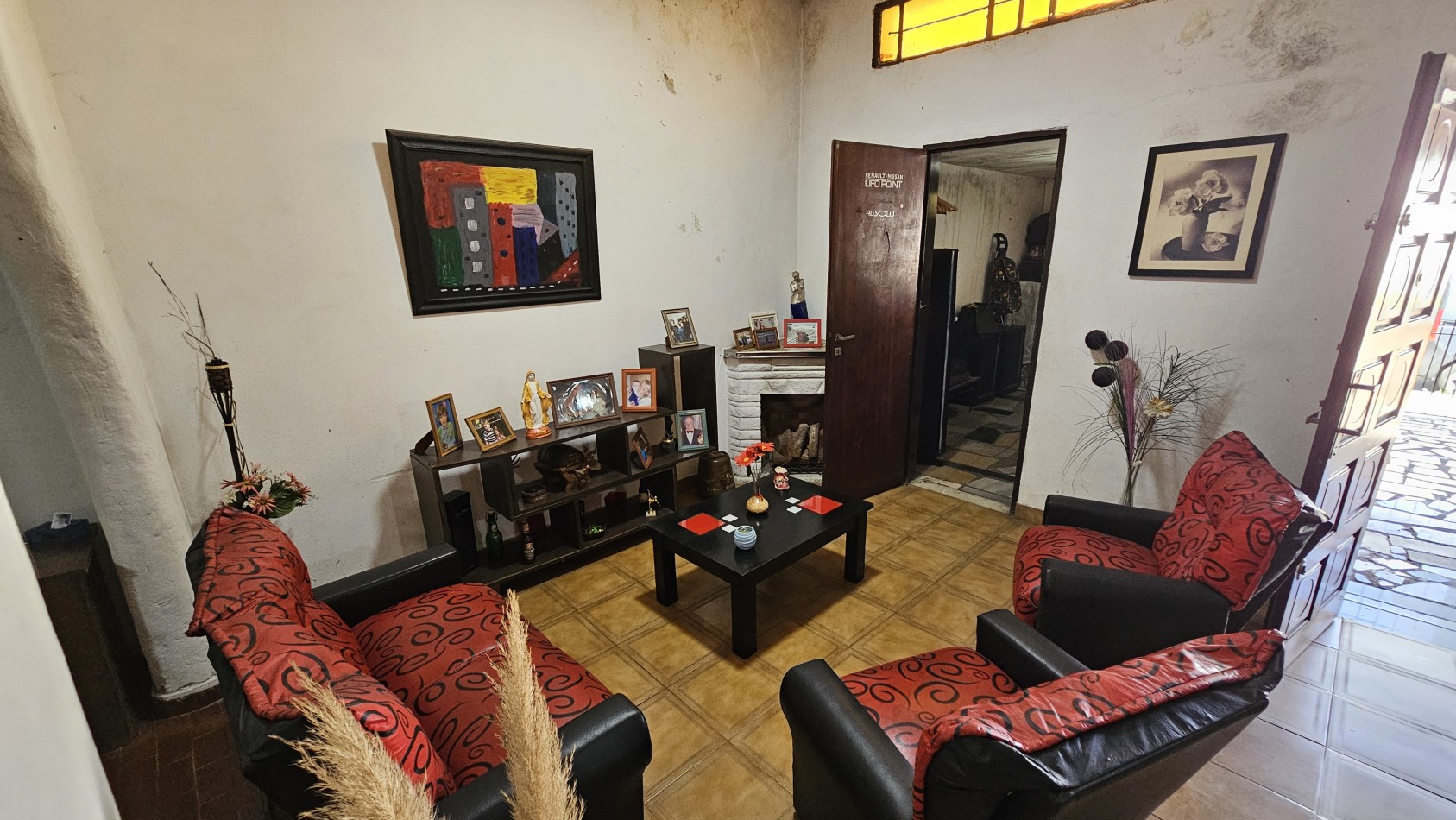 **u$s 85.000.-** - CASA 3 AMB. C/GARAGE, PATIO y TERRAZA S/LOTE PROPIO 8,66x17 mtrs Aprox - MENDOZA 1300 