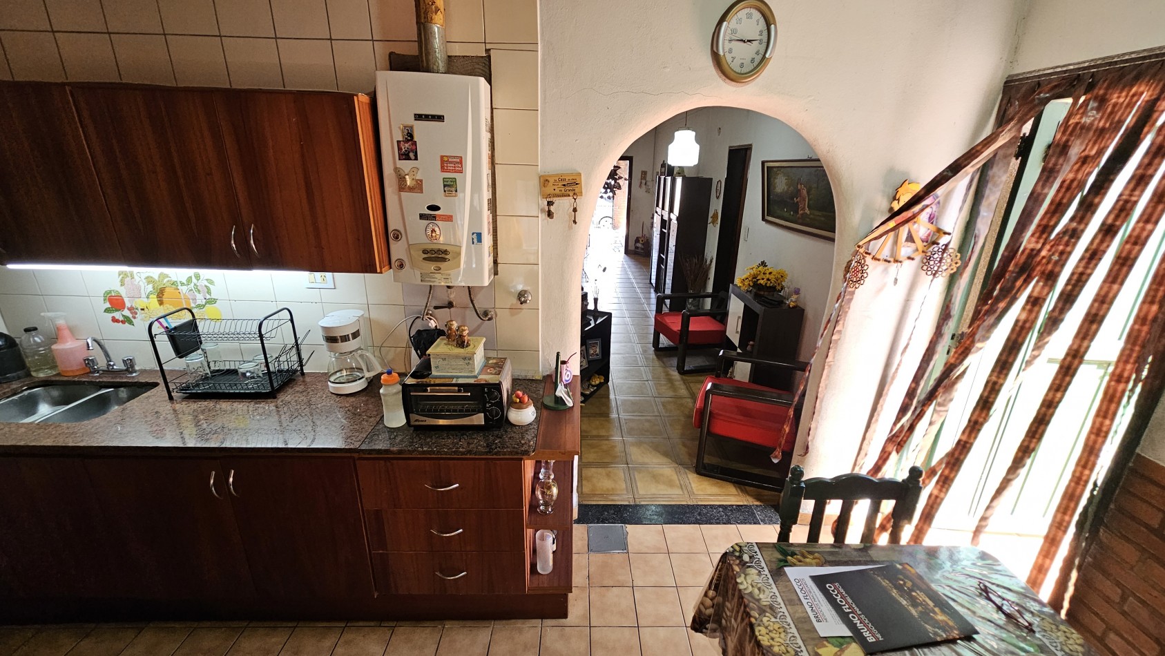 **u$s 85.000.-** - CASA 3 AMB. C/GARAGE, PATIO y TERRAZA S/LOTE PROPIO 8,66x17 mtrs Aprox - MENDOZA 1300 