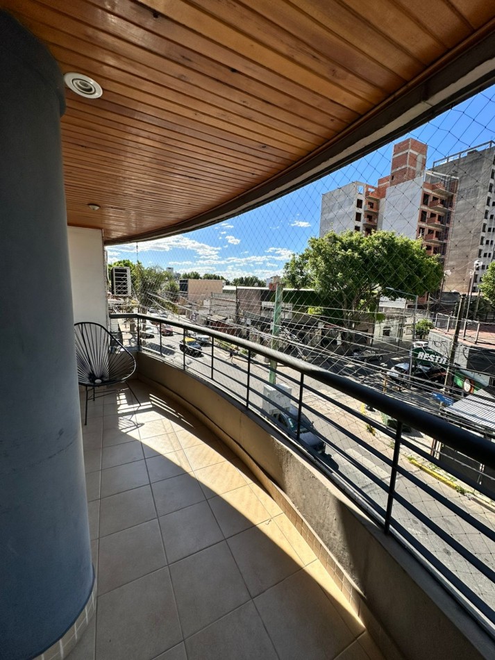 IMPECABLE DPTO 3 AMB. - 90 m2 APROX - C/COCHERA EN ALQUILER - Moreno al 400 - Lanus
