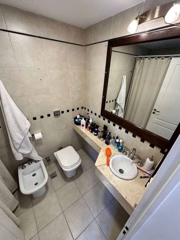 IMPECABLE DPTO 3 AMB. - 90 m2 APROX - C/COCHERA EN ALQUILER - Moreno al 400 - Lanus