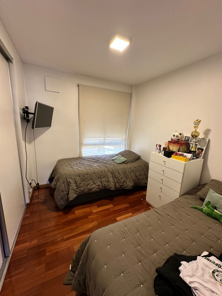 IMPECABLE DPTO 3 AMB. - 90 m2 APROX - C/COCHERA EN ALQUILER - Moreno al 400 - Lanus