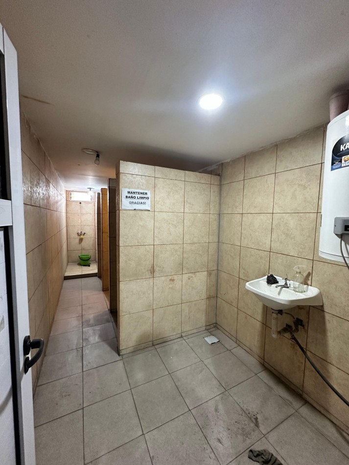 **1100 m2 en Planta**, 90x13 m2, Salida a dos calles, Todo Losa, Altura 5,5 m2 - Opcion 1100 m2 MAS en P.A - Entre Rios y Conesa - Piñeyro - Avellaneda 