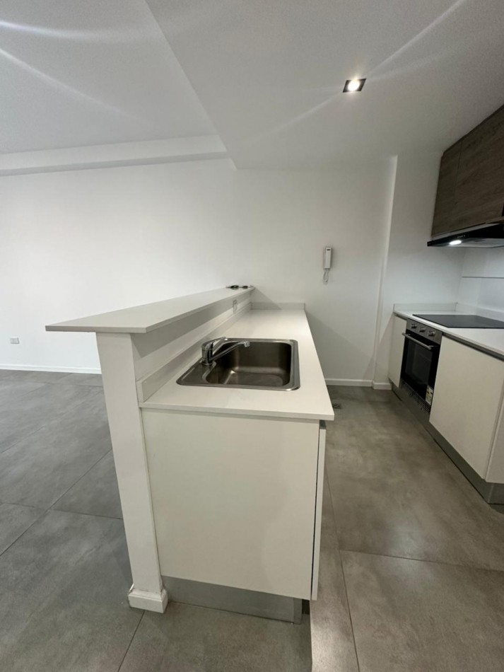 **$670.000.-**- EXCLUSIVO 2 AMBIENTES EN COMPLEJO CANNING CENTER - CALIDAD, CONFORT Y DISEÑO - M. Castex 1560 - Canning - Esteban Echeverria