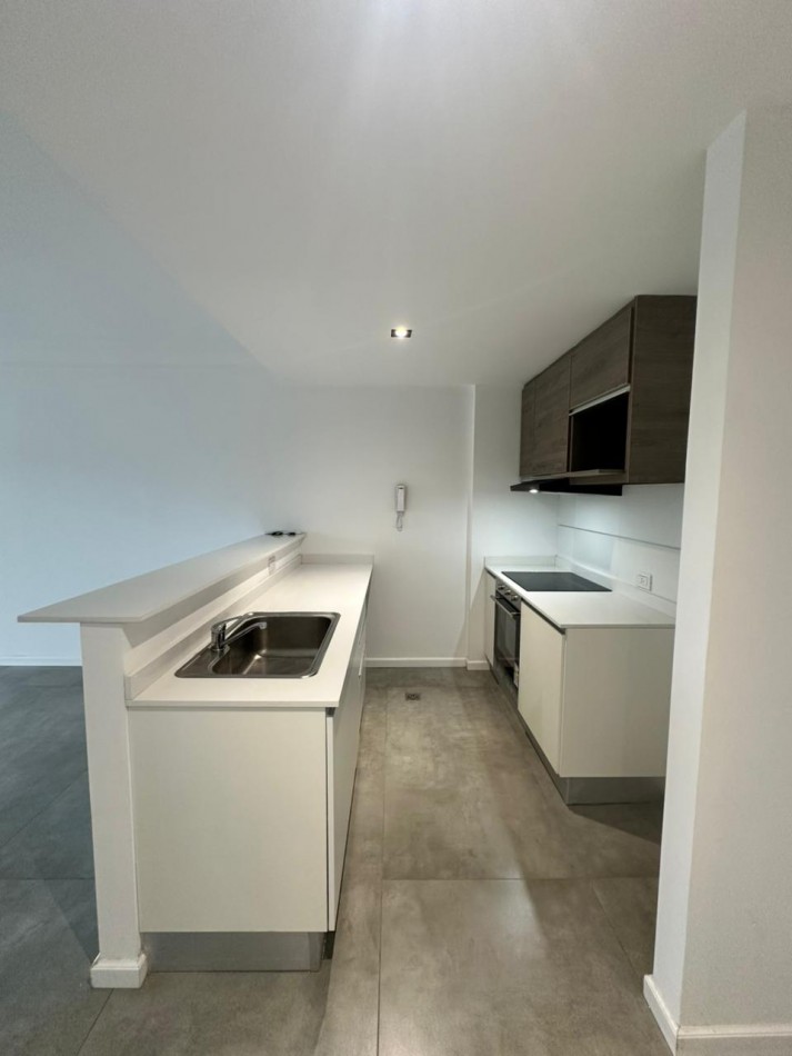 **$670.000.-**- EXCLUSIVO 2 AMBIENTES EN COMPLEJO CANNING CENTER - CALIDAD, CONFORT Y DISEÑO - M. Castex 1560 - Canning - Esteban Echeverria