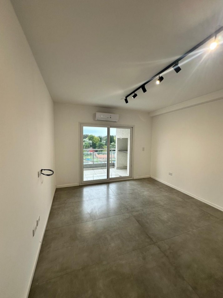 **$670.000.-**- EXCLUSIVO 2 AMBIENTES EN COMPLEJO CANNING CENTER - CALIDAD, CONFORT Y DISEÑO - M. Castex 1560 - Canning - Esteban Echeverria