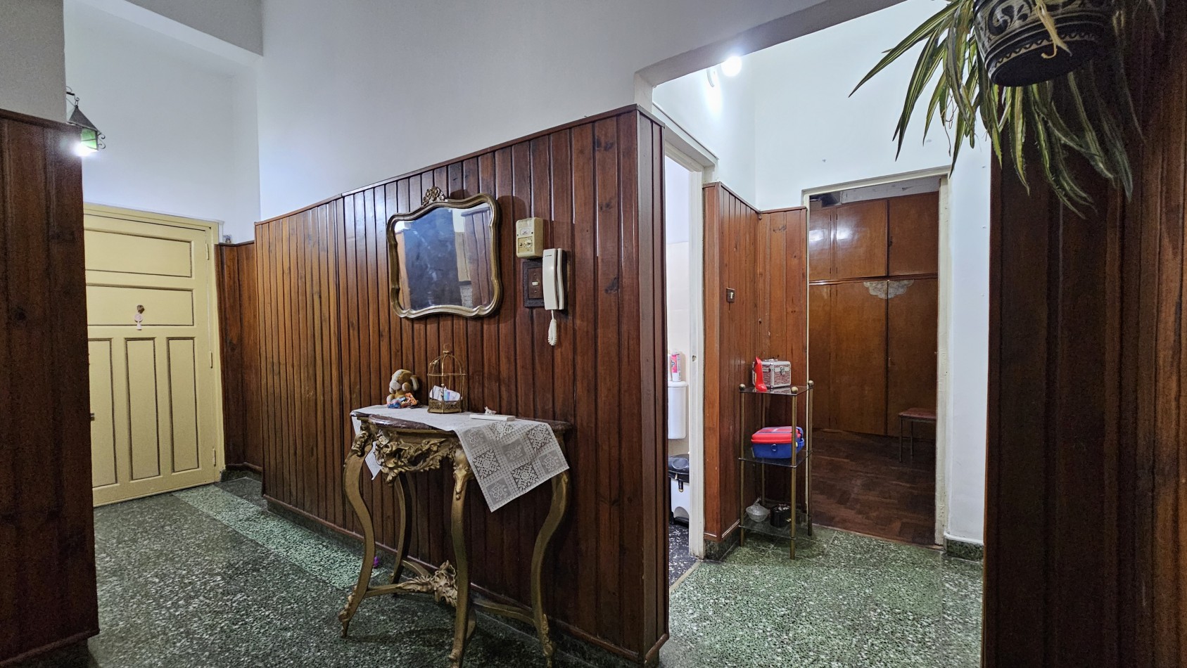 **u$s 45.000.-** - Departamento de 3 ambientes en venta en Humberto Primo al 2300, Lanus.