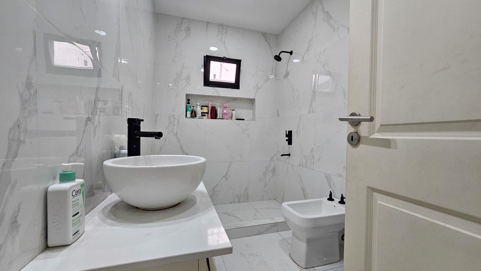 **u$s 75.000.-** (SOLO HASTA EL 30 de JULIO) - Casa de 4 amb con parque y pileta, NUEVA, Lote propio - Benigno Cal 600 - Tristan Suarez - Ezeiza