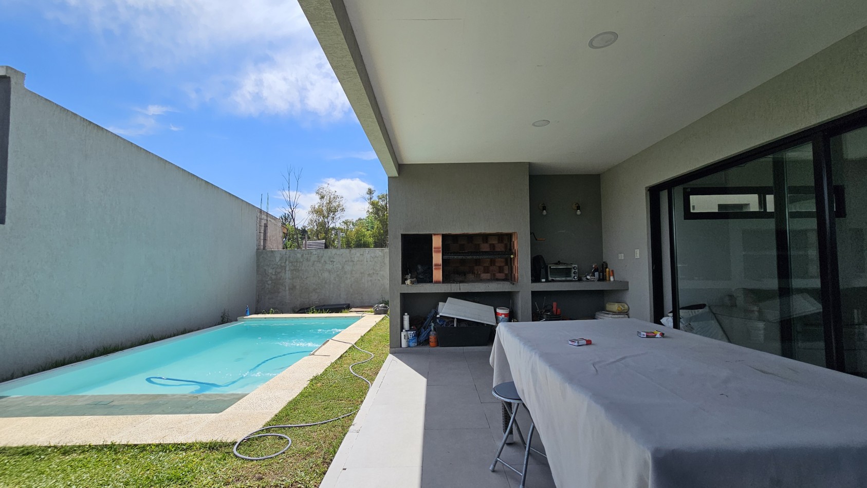 **u$s 75.000.-** (SOLO HASTA EL 30 de JULIO) - Casa de 4 amb con parque y pileta, NUEVA, Lote propio - Benigno Cal 600 - Tristan Suarez - Ezeiza