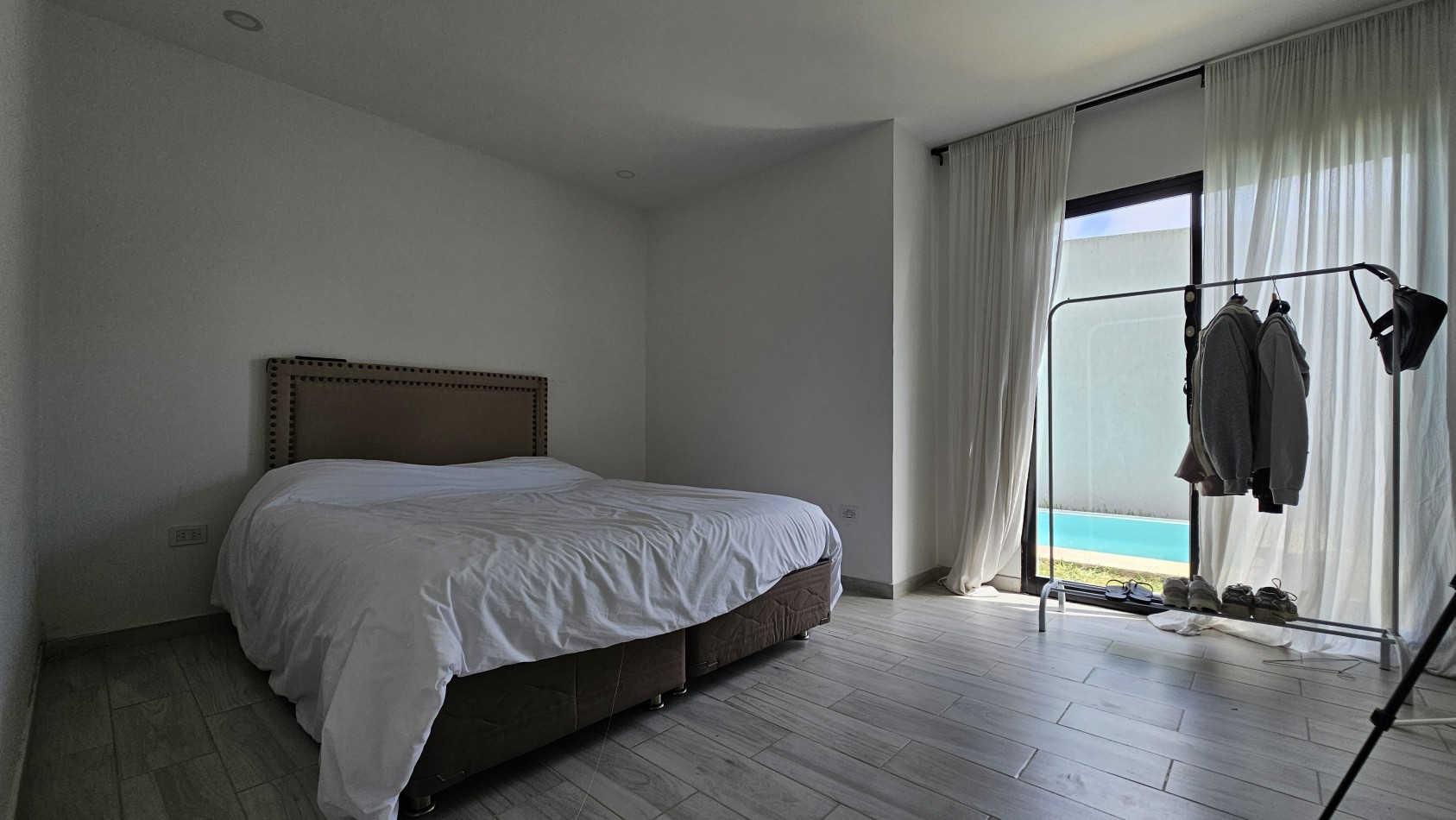 **u$s 75.000.-** (SOLO HASTA EL 30 de JULIO) - Casa de 4 amb con parque y pileta, NUEVA, Lote propio - Benigno Cal 600 - Tristan Suarez - Ezeiza