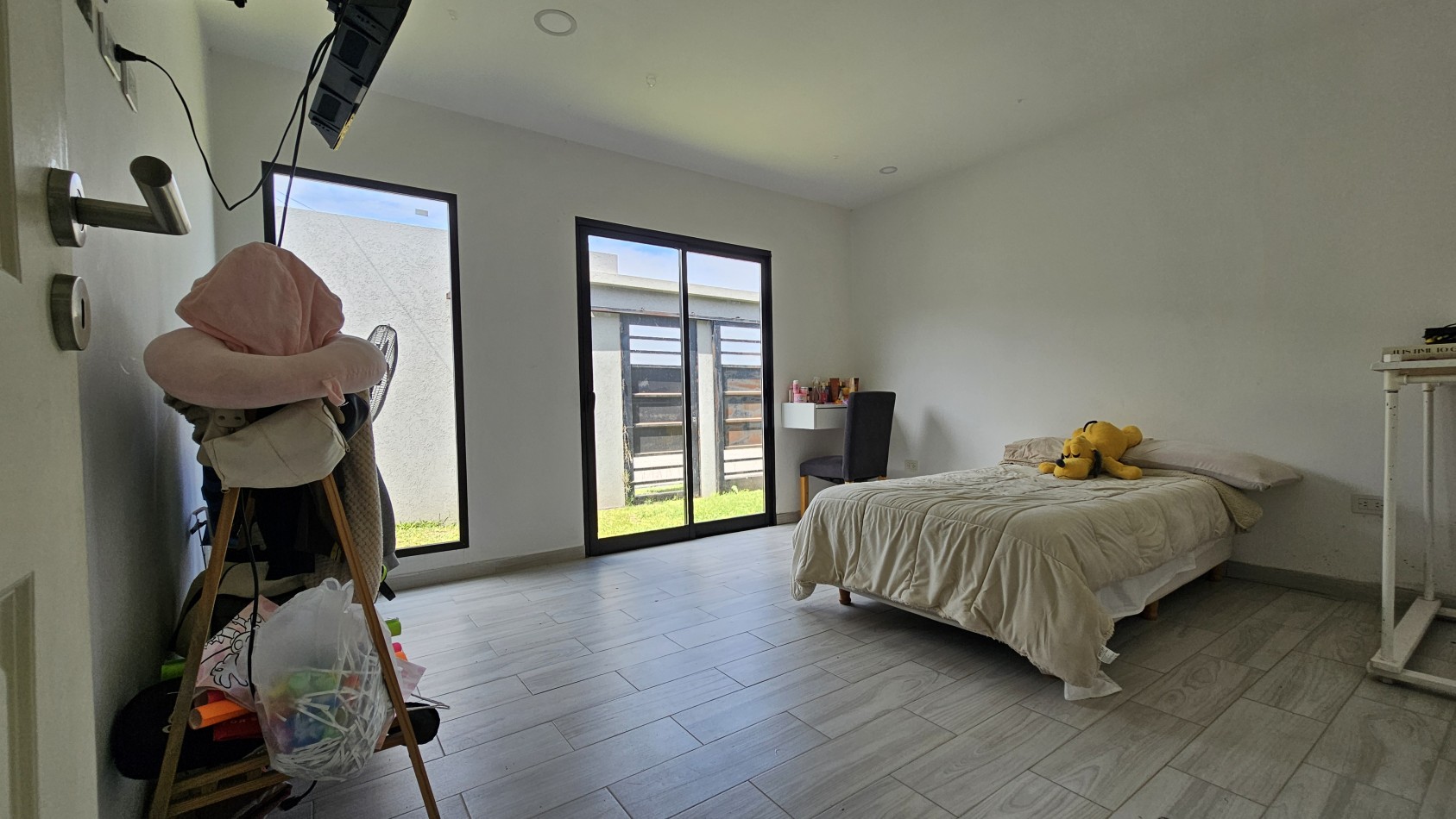 **u$s 75.000.-** (SOLO HASTA EL 30 de JULIO) - Casa de 4 amb con parque y pileta, NUEVA, Lote propio - Benigno Cal 600 - Tristan Suarez - Ezeiza