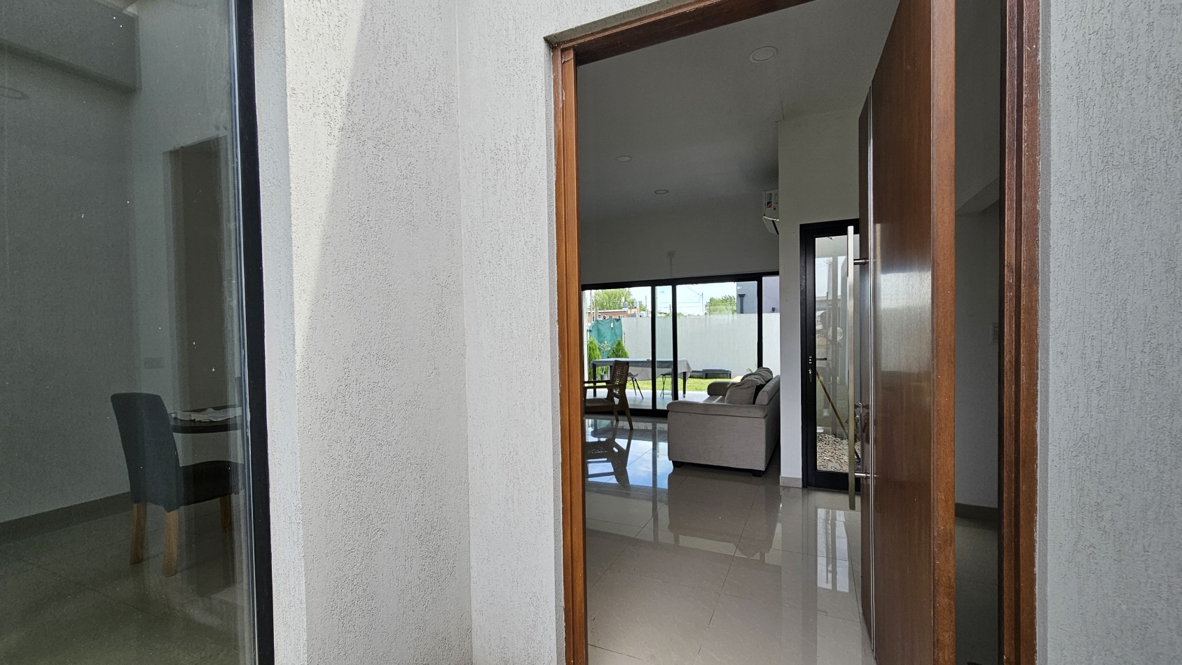 **u$s 75.000.-** (SOLO HASTA EL 30 de JULIO) - Casa de 4 amb con parque y pileta, NUEVA, Lote propio - Benigno Cal 600 - Tristan Suarez - Ezeiza
