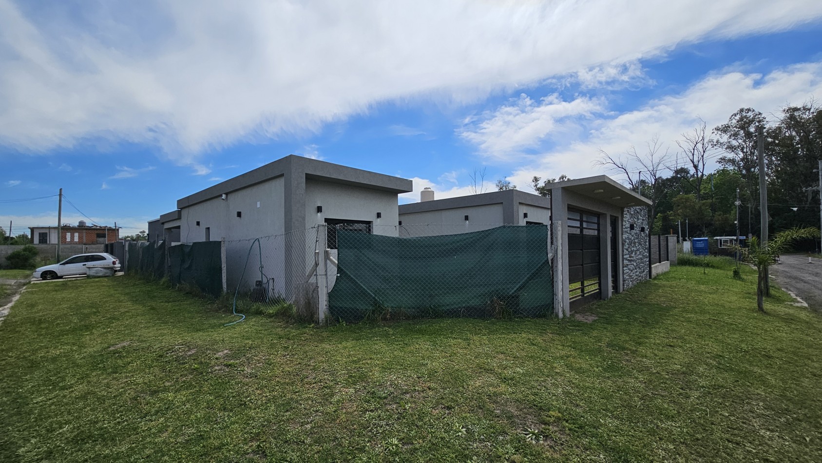 **u$s 75.000.-** (SOLO HASTA EL 30 de JULIO) - Casa de 4 amb con parque y pileta, NUEVA, Lote propio - Benigno Cal 600 - Tristan Suarez - Ezeiza