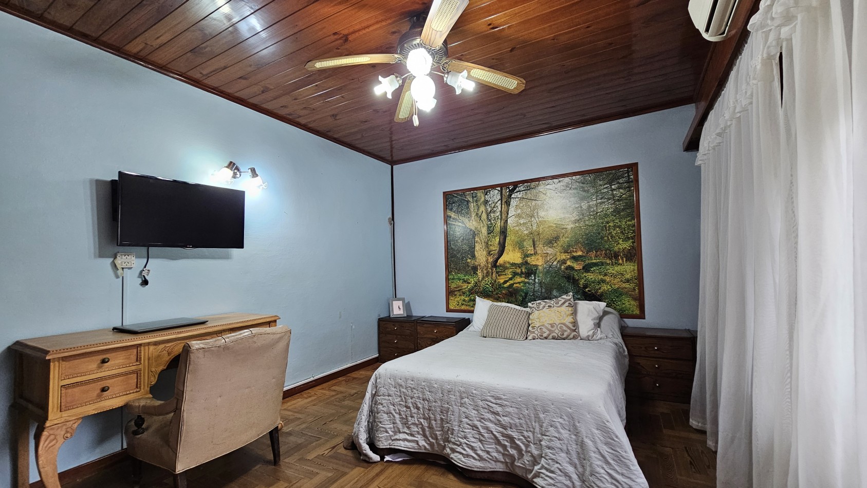 **u$s 79.900.-** Casa en venta sobre lote propio en esquina sobre Palma de Mallorca al 3800 - Quilmes.-