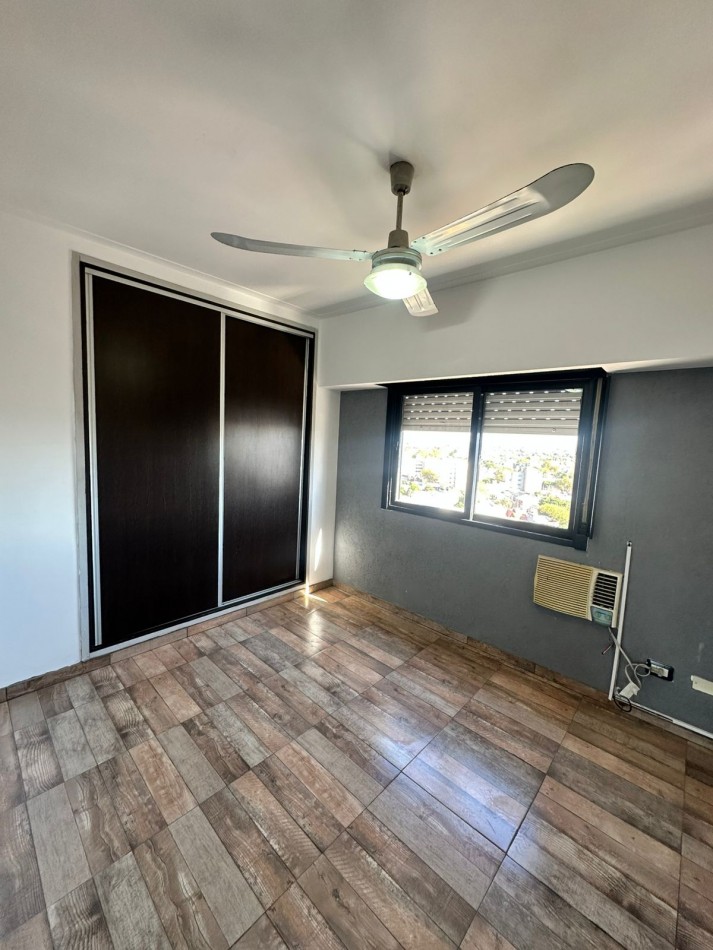 **$520.000.-** - Dpto. 2 Amb. en ALQUILER - Av- Hipolito Yrigoyen al 6300.- Remedios de Escalada