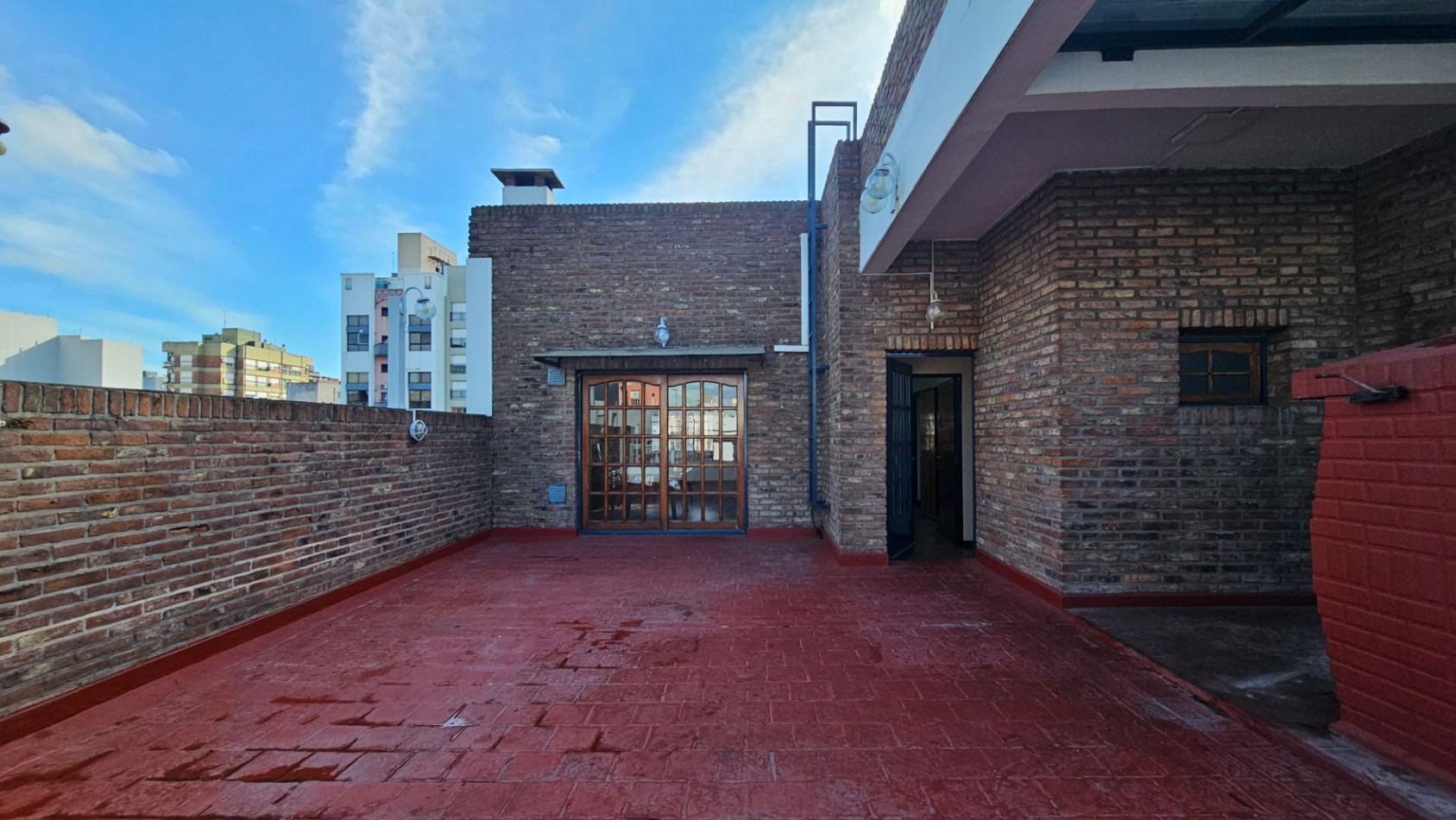 Exclusivo Piso de 4 Ambientes con Cochera Cubierta - El Maximo Confort en el Corazon de Lanus - Gobernador Yrigoyen 200 - Lanus Oeste